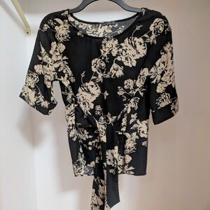 West Kei Black and Cream Floral Blouse size xs